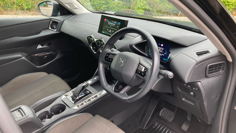 DS 3 Crossback 100kW E-TENSE Bastille 50kWh 5dr Auto Electric 